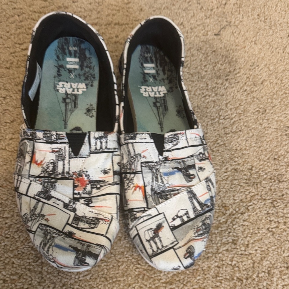 Toms Star Wars Kids Slip-On Shoes in White with Black and Blue Accents